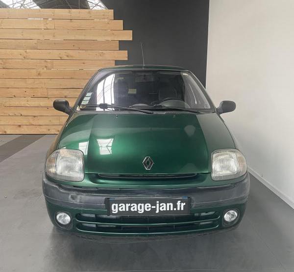 Renault Clio 2 - 71999 - 158 Kms