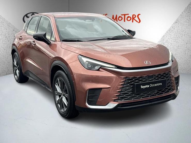 Lexus LBX - 12025 - 19 860 Kms