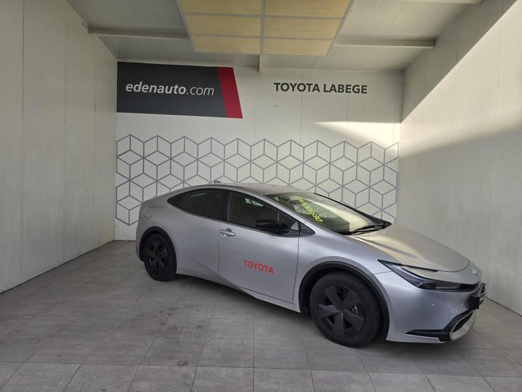 Toyota Prius IV - 32024 - 10 000 Kms