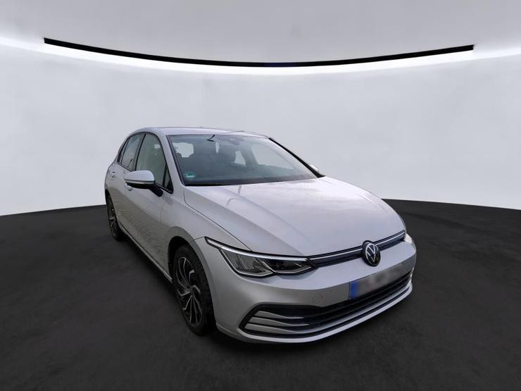 Volkswagen Golf 8 - 72022 - 51 244 Kms