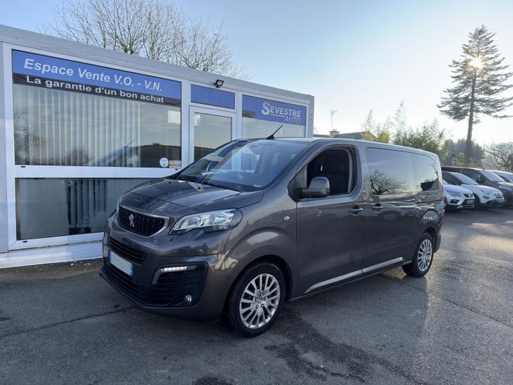 Peugeot Traveller - 82021 - 70 000 Kms